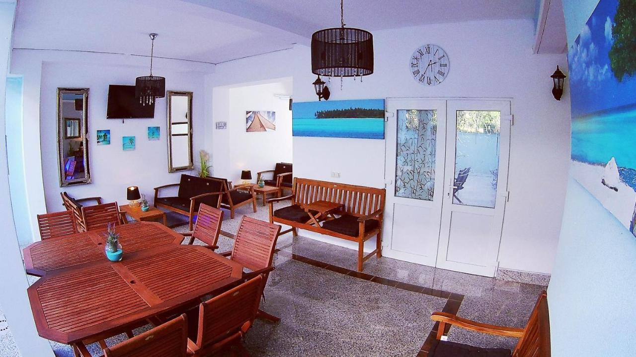Villa Mit Whirlpool Fuer 32 Per 크리크베니카 외부 사진